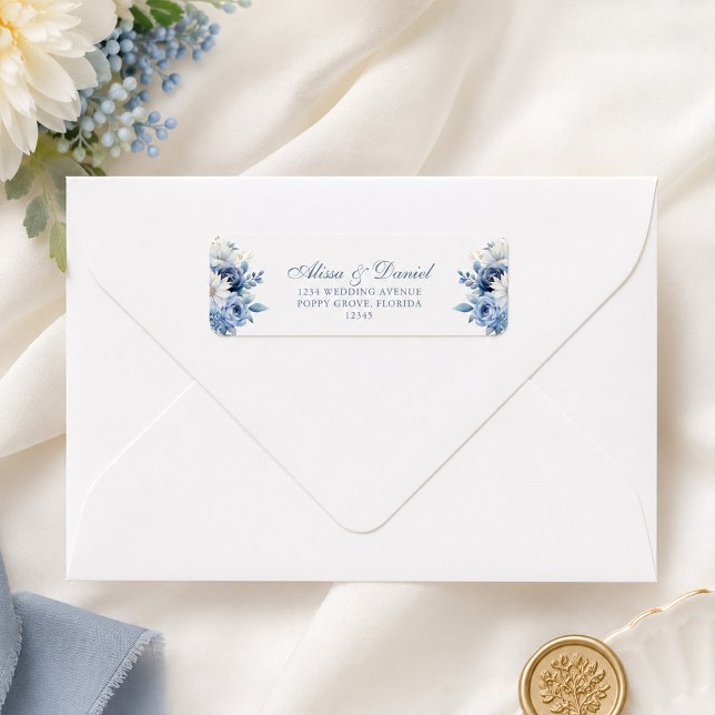 Moderne Dusty Blue Wildblumen Hochzeitsadresse (Dusty Blue Wildflower Return Address Label)