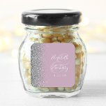 Moderne Dusty Lilac Silver Glitzer Edge Wedding Quadratischer Aufkleber<br><div class="desc">Dieser moderne Hochzeitsaufkleber zeichnet sich durch ein silbernes Imitat-Design am links Rand aus. Einfach den weißen Text auf einem staubigen lila Hintergrund anpassen,  mit den Namen der Braut und des Bräutigams in handschriftlicher Kalligraphie über einen großen Ampersand.</div>
