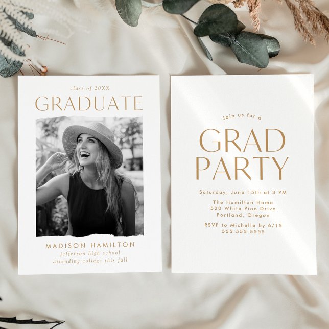 Moderne Edge Gold Foto Graduation Party Einladung (Von Creator hochgeladen)