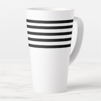 Moderne einfache minimalistische schwarz-weiße Str Milchtasse