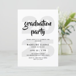 Moderne, einfache Schwarz-Weiß-Graduierungsparty Einladung