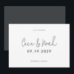 Moderne, einfache Typografie-Hochzeit Save The Date<br><div class="desc">Moderne elegante Typografie Hochzeit speichern das Datum einladen. Modernes minimalistisches Design. Die Farbe Schwarz/Weiß kann individuell angepasst werden.</div>