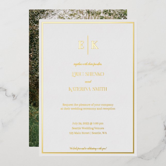Moderne Einladung zur Hochzeit von White and Gold  (Vorderseite/Rückseite)