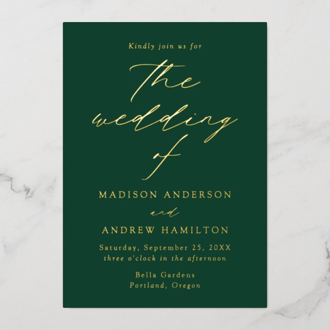 Moderne Elegance Green and Gold Wedding Folieneinladung (Vorderseite)