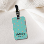 Moderne Elegant Blue Imitate Gold Herzens Mr. & Mr Gepäckanhänger<br><div class="desc">Coole personalisierbare Gepäckmarke mit blauem Hintergrund / Imitate goldene Herzen / Mr&Mrs. text. Sie können Ihren Namen und Ihre Adresse hinzufügen.</div>
