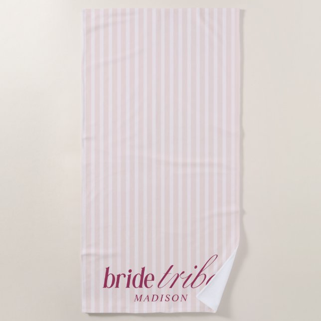 Moderne Elegant Bride Tribe Script Typografie Strandtuch (Vorderseite)