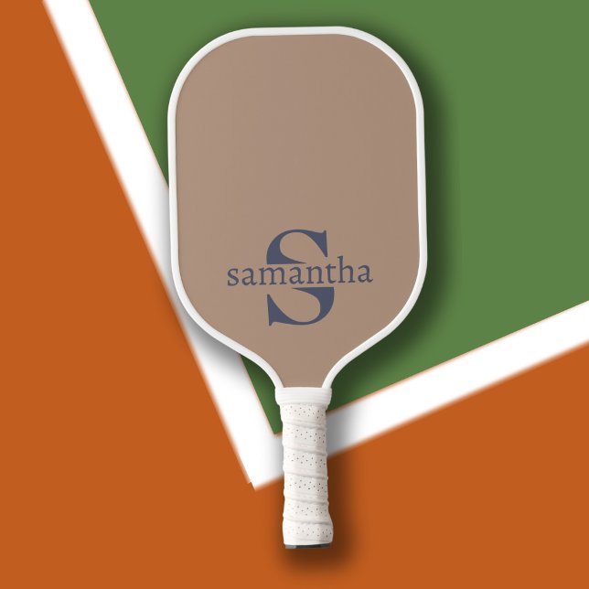 Moderne Elegant Custom Initial Name Luxury Khaki Pickleball Schläger (Von Creator hochgeladen)