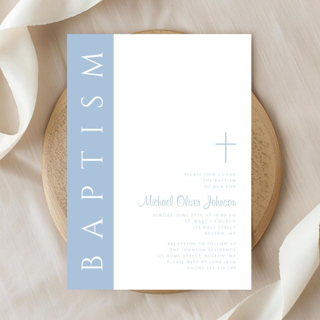 Moderne elegante Blue Script Cross Taufe Einladung (Modern Elegant Blue Script Cross Baptism Invitation)