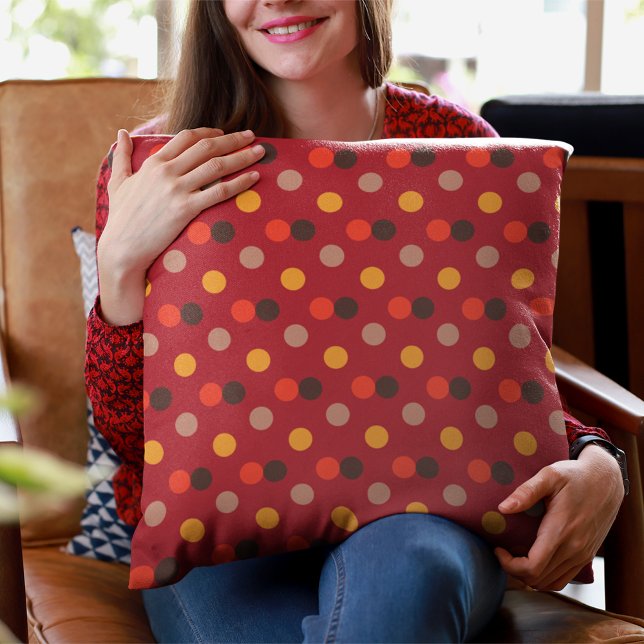 Moderne elegante Burgundy Brown Yellow Polka Dots Kissen (Von Creator hochgeladen)