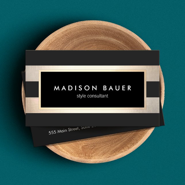 Moderne Elegante gestreifte Trendy Black Gold Foil Visitenkarte (Von Creator hochgeladen)