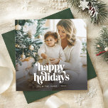 Moderne Elegante Happy Holidays Foto Weihnachtskar Feiertagskarte<br><div class="desc">Dieses moderne und elegante Foto Weihnachtskarte besticht durch ein gepflegtes Design mit Retro-Typografie und einem klassischen Weihnachtsgrüßen.</div>