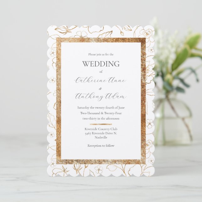 Moderne elegante Hochzeit der Goldflora Einladung (Stehend Vorderseite)