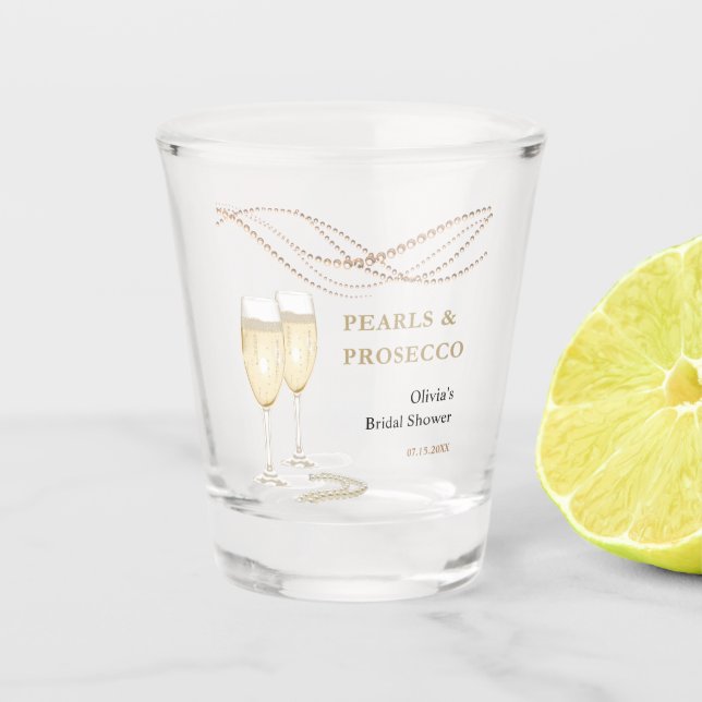 Moderne Elegante Perlen & Prosecco Brautparty Schnapsglas (Vorderseite)