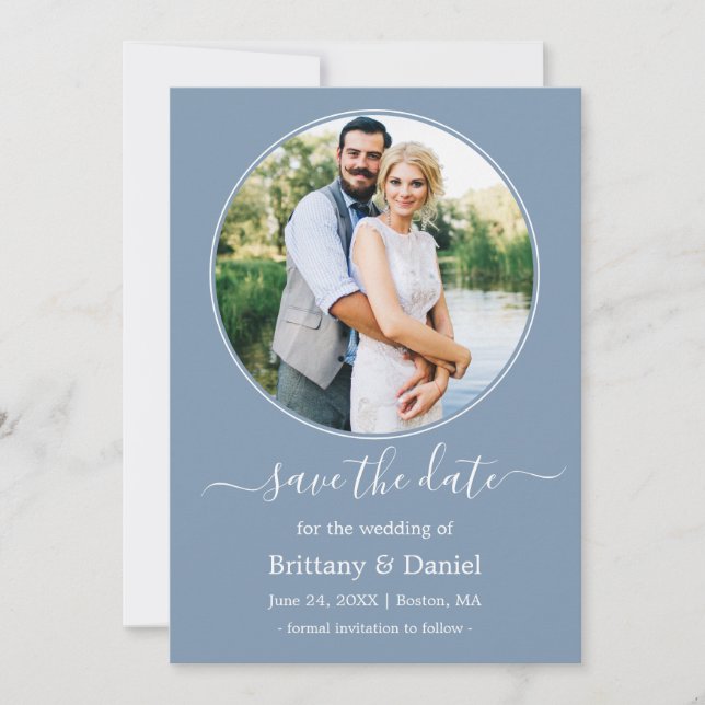 Moderne Elegante Round Foto Frame Dusty Blue Save The Date (Vorderseite)