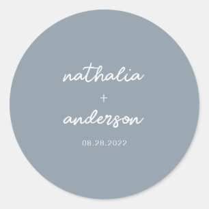 Moderne, elegante Script Dusty Blue Wedding Runder Aufkleber