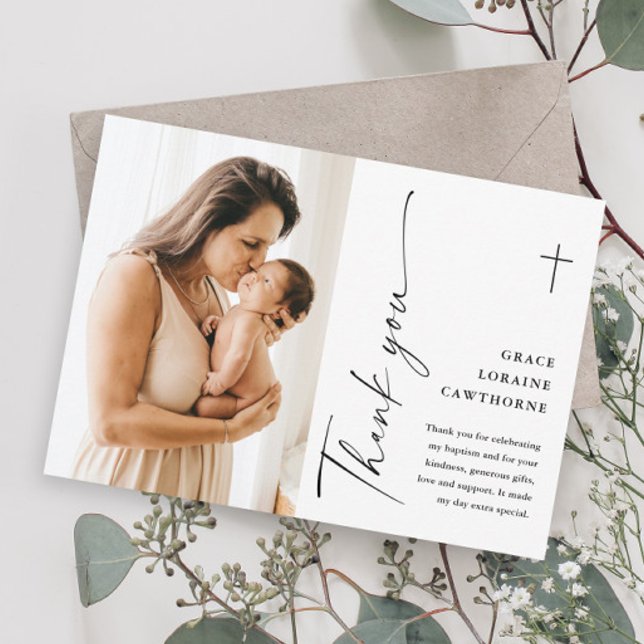 Moderne elegante Script-Foto-Taufe Dankeskarte (Modern script photo baptism thank you cards.)
