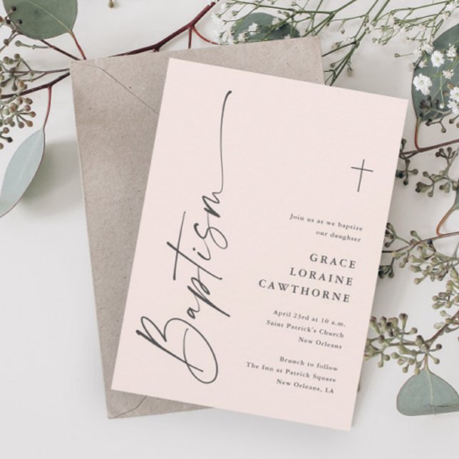 Moderne elegante Script-Rosa Girls Taufe Einladung (Modern Elegant Script Light Pink Girls Baptism Invitations.)