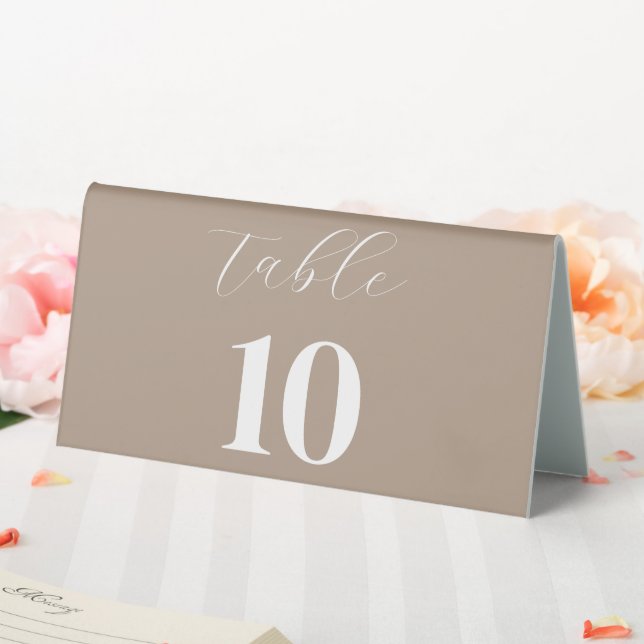 Moderne Elegante Taupe Wedding Tischnummer Tischaufsteller (In Situ (Hochzeit))