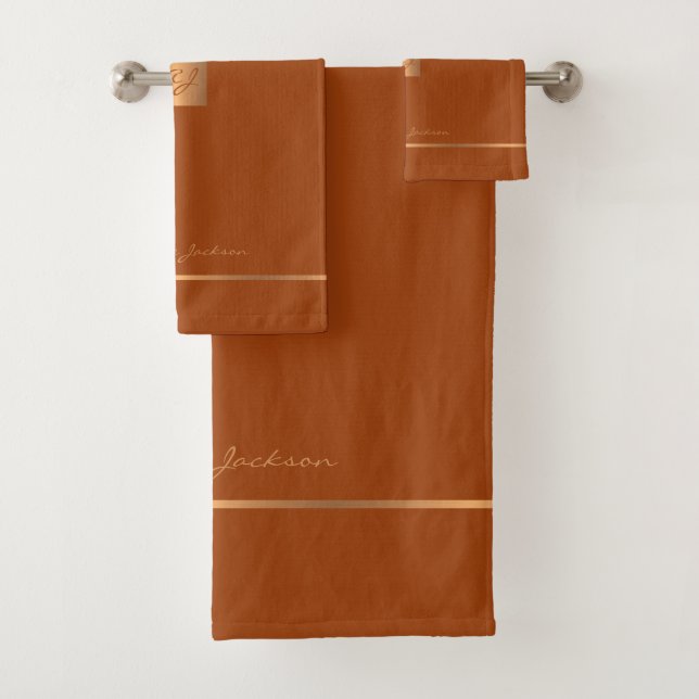 Moderne, elegante Terracotta-mit Monogramm Streife Badhandtuch Set (Insitu)