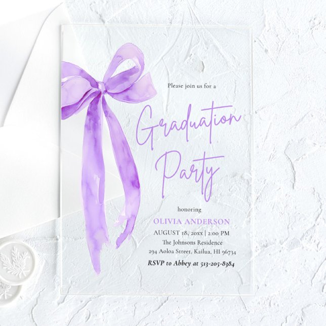 Moderne elegante Trendy Lila Bow Graduation Party Acryleinladungen (Von Creator hochgeladen)