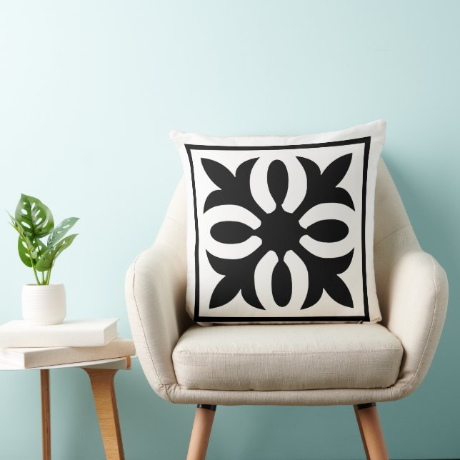 Moderne Eleganz Schwarz-Weiß verzierte Blumen Kissen (Stuhl )