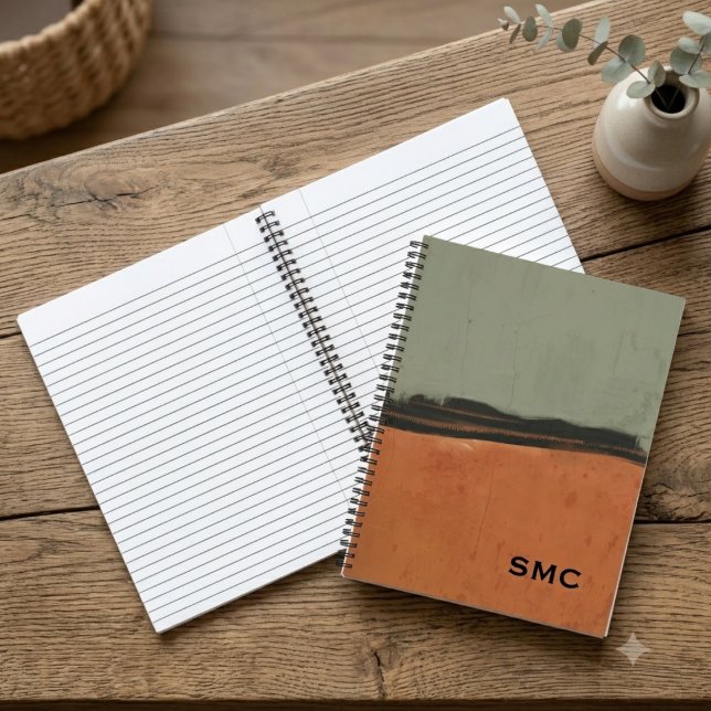 Moderne Erdtöne-monogrammierte Notizbuch (Chic monogram notebook with abstract earth tones, ideal for a stylish student’s back-to-school gift)