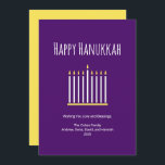 Moderne Familie Einfache Menorah Lila Hanukkah Hol Feiertagskarte<br><div class="desc">Moderne Hanukkah lila Grußkarte,  mit einer einfachen Menorah und Typografie Design. Der Rücken hat eine goldene Farbe,  um Kontrast zu schaffen. Mit der anpassbaren Typografie-Schrift fügen Sie Ihre eigenen Informationen hinzu. Ideal,  um Freunde und Familie in dieser Feriensaison mit liebevollen Wünschen zu versorgen.</div>