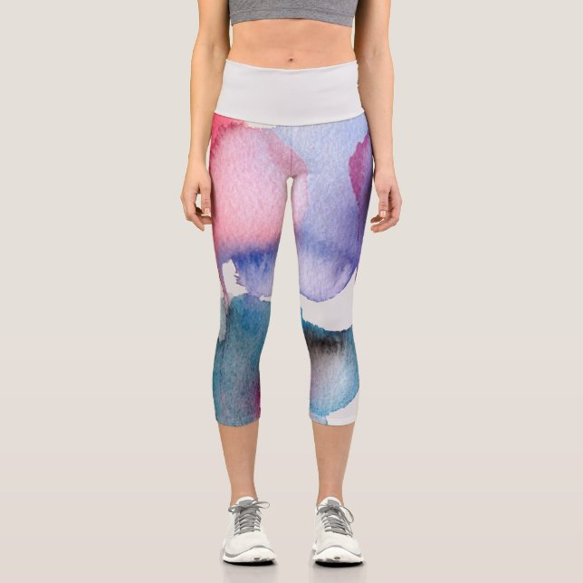 Moderne, farbenfrohe Aquarellfarben und trendige K Capri Leggings (Vorderseite)