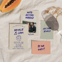 Moderne farbenfrohe handgezeichnete Kuchen Retro F