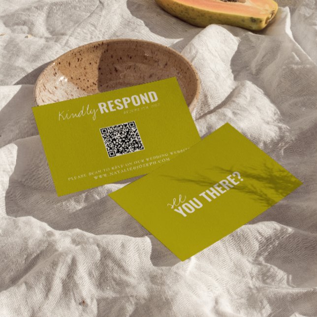 Moderne farbenfrohe Retro QR Code Whimsical Weddin RSVP Karte (Von Creator hochgeladen)