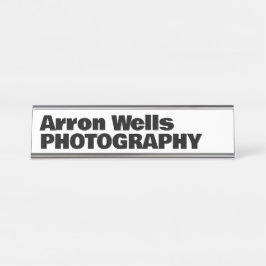 Moderne, feine Typografie Schreibtischnamensplakette