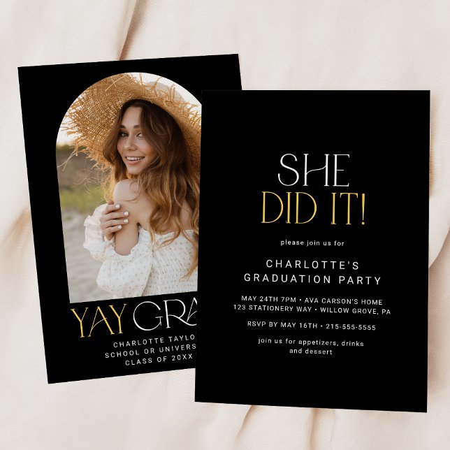 Moderne Fete Black Gold tat sie es Foto Abschluss Einladung (Von Creator hochgeladen)