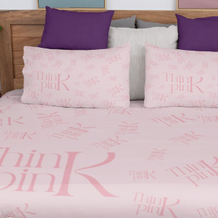 Moderne Fette Think Pink Freak-Typografie Dekokissen