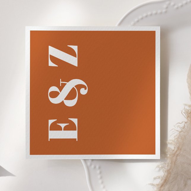 Moderne, fette Typografie Burnt Orange Wedding Serviette (Von Creator hochgeladen)