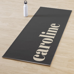 Moderne fette Typografie schwarzes monogrammiertes Yogamatte