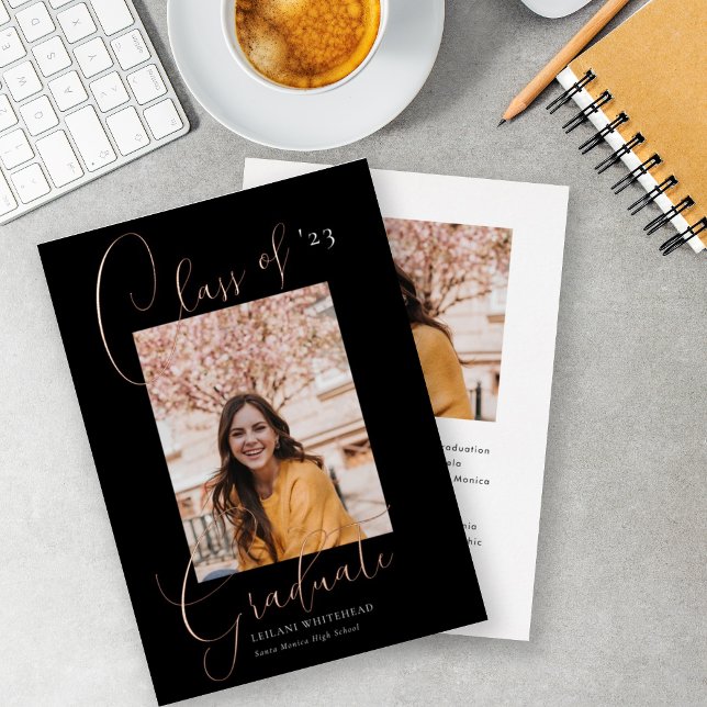 Moderne Foto-Klasse Abschluss Black Folieneinladung (Von Creator hochgeladen)