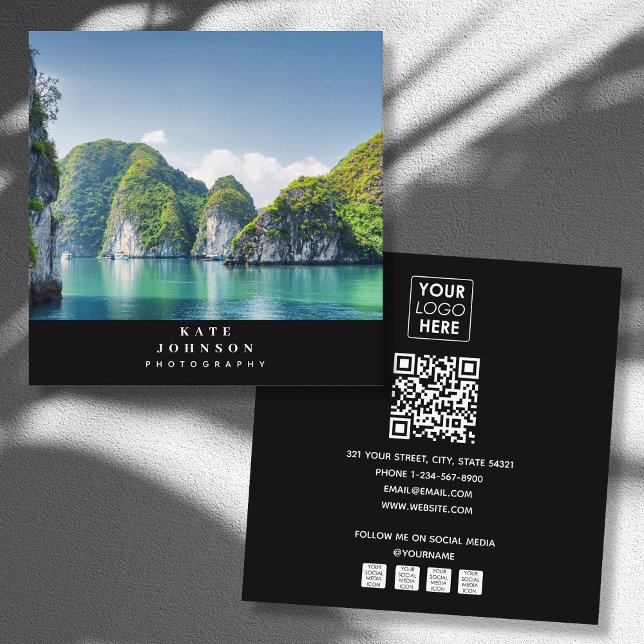 Moderne Fotografen Logo QR Code Social Media Quadratische Visitenkarte (Modern Photographer Logo QR Code Social Media Square Business Card)