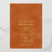 Moderne Frau an Brautparty Burnt Orange