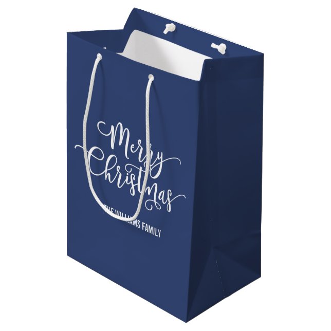 Moderne frohe Weihnachts-Script Blue-Geschenktasch Mittlere Geschenktüte (Vorderseite Schrägansicht)