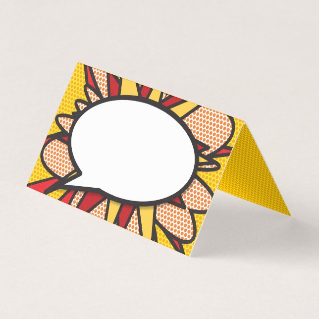 Moderne Fun Comic Book Wedding Platzkarte (Vorderseite)