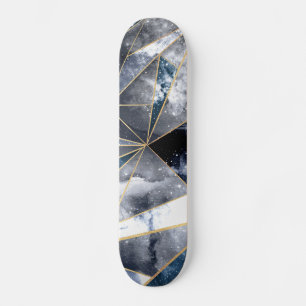 Moderne Galaxie Nebel Geometrische Goldreecke Skateboard