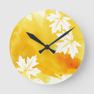 Moderne gelbe Aquarell-Ahornblätter Runde Wanduhr