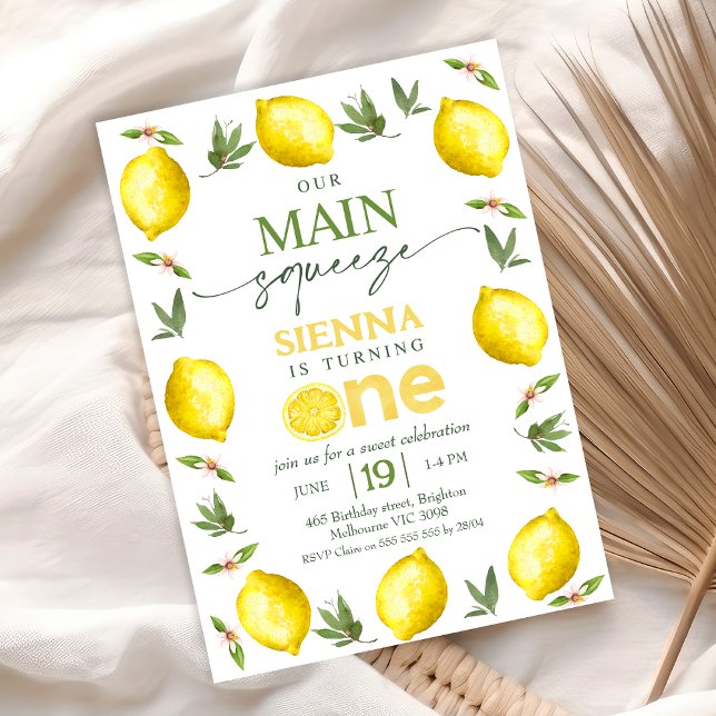 Moderne Gelbe Girls unser Hauptqueeze 1. Geburtsta Einladung (Main Squeeze 1st Birthday Invitation Template Baby Girl, Lemon First Birthday Party Invitation)