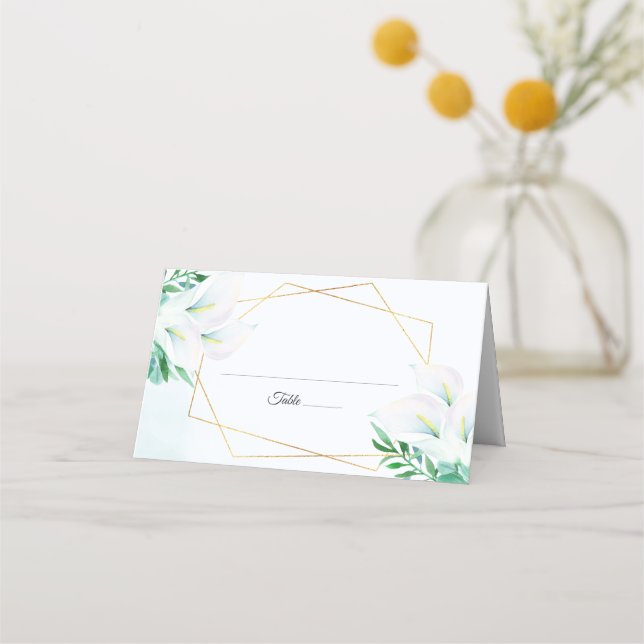 Moderne geometrische White Calla Lily Floral Weddi Platzkarte (Vorderseite)