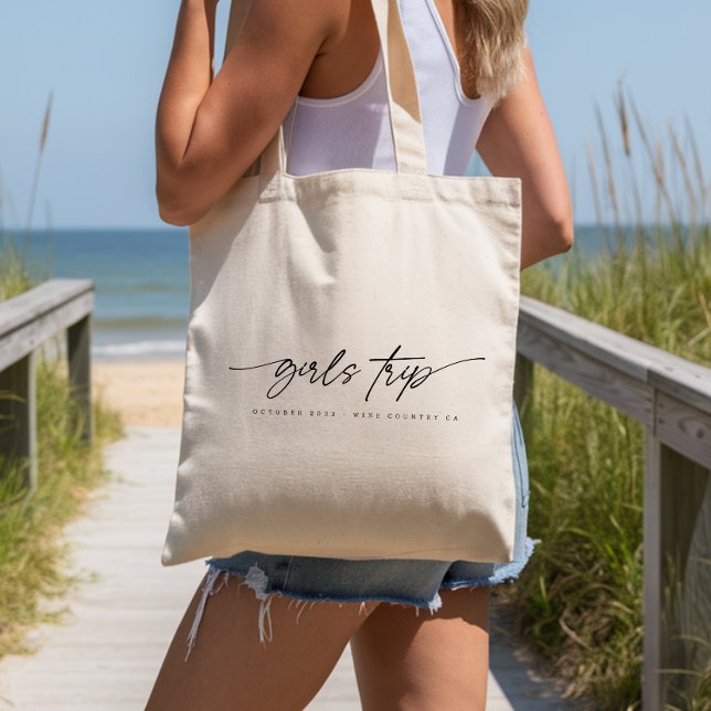 Moderne Girls Trip Einfache Script Typografie Tragetasche (Von Creator hochgeladen)
