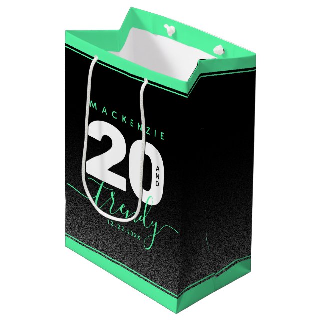 Moderne Girly Mint Green 20 und Trendy Mittlere Geschenktüte (Vorderseite Schrägansicht)
