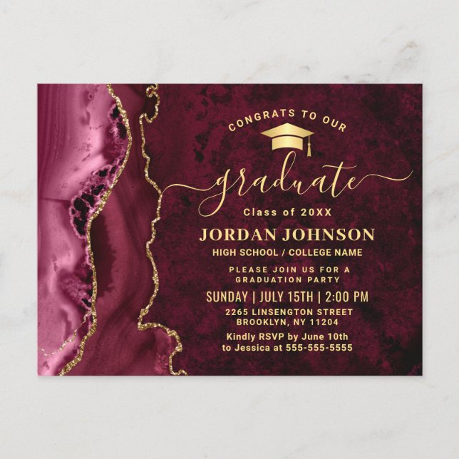 Moderne Golden Burgundy Graduation Party Einladung Postkarte (Vorderseite)
