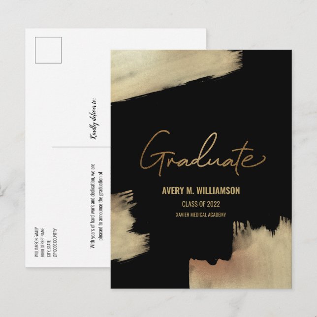 Moderne goldene Pinselstriche schwarzer Graduierun Ankündigungspostkarte (Vorne/Hinten)