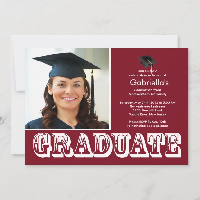 Moderne Graduate Maroon Foto Graduation Party Einladung (Vorderseite)