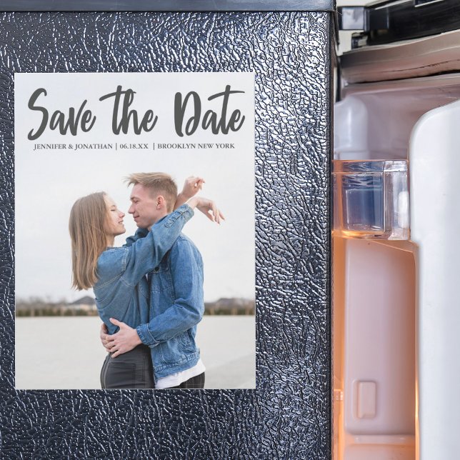 Moderne graue Script Save the Date Foto Magnet Car (Von Creator hochgeladen)